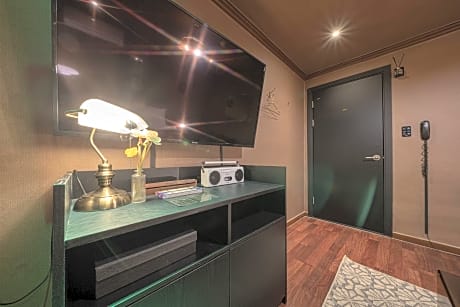 Hongkong Standard Room