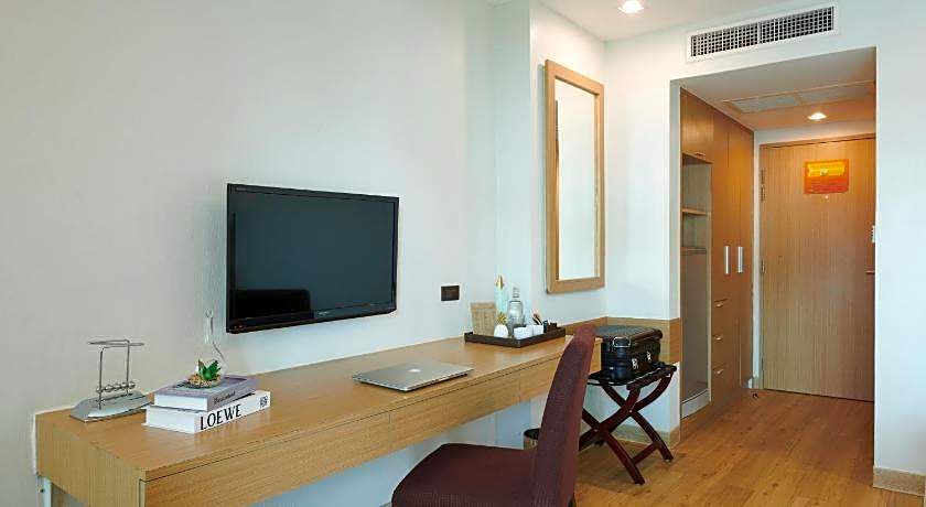 Adelphi Pattaya Hotel