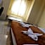 Hotel Syariah Larismanis