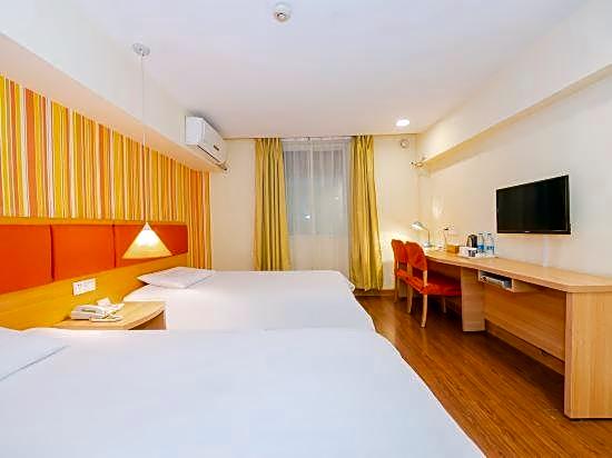 Home Inn (Ningbo Zhuangshi Wanke Square)