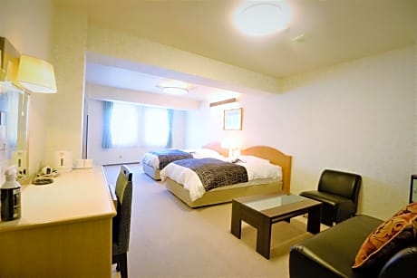 Twin Room - Non-Smoking