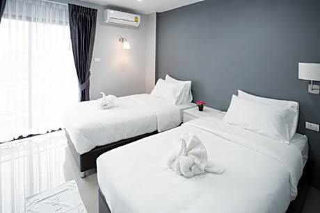 Twin Room with Balcony