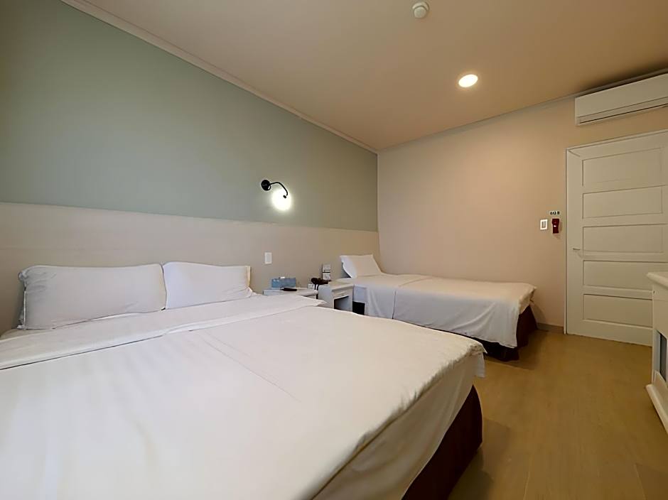Apple Hotel