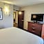 Heritage Inn & Suites St. Louis/Fenton, Trademark by Wyndham
