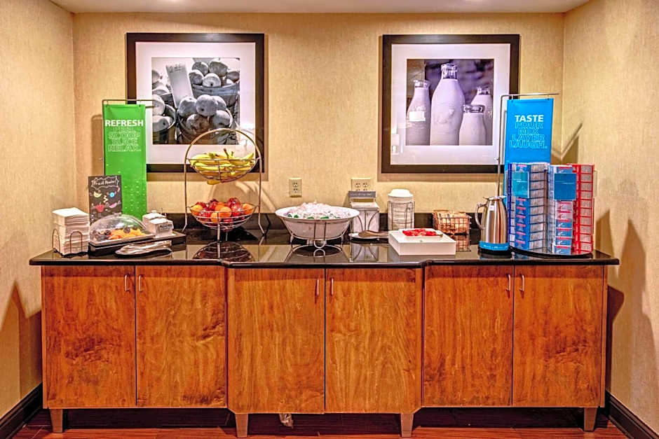 Hampton Inn By Hilton Elizabeth City