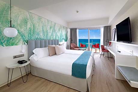 Deluxe Superior Double Room with Sea View