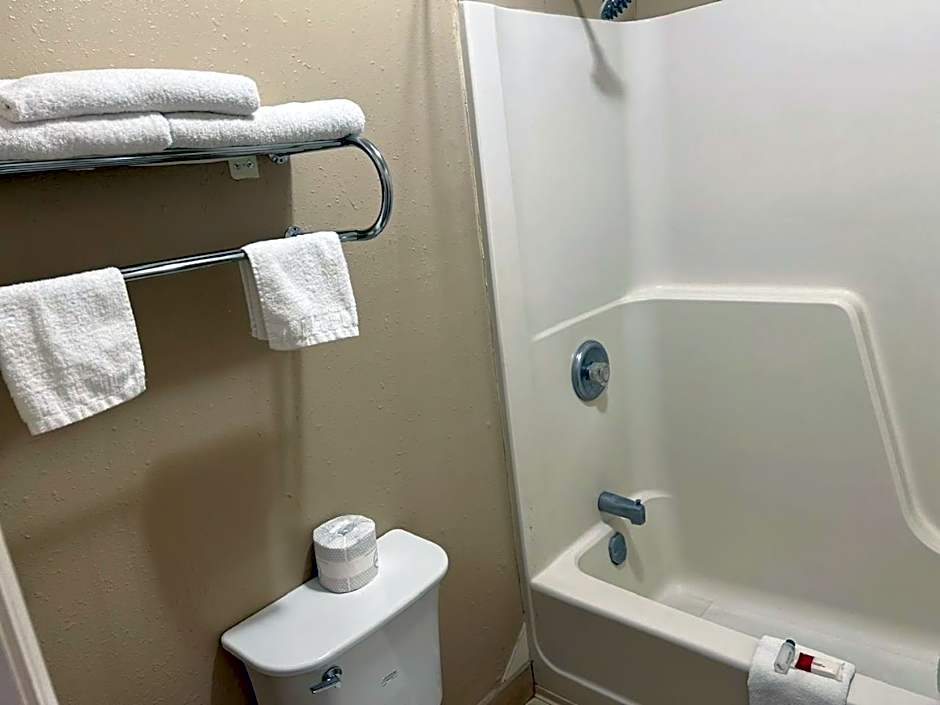Economy Inn McCook