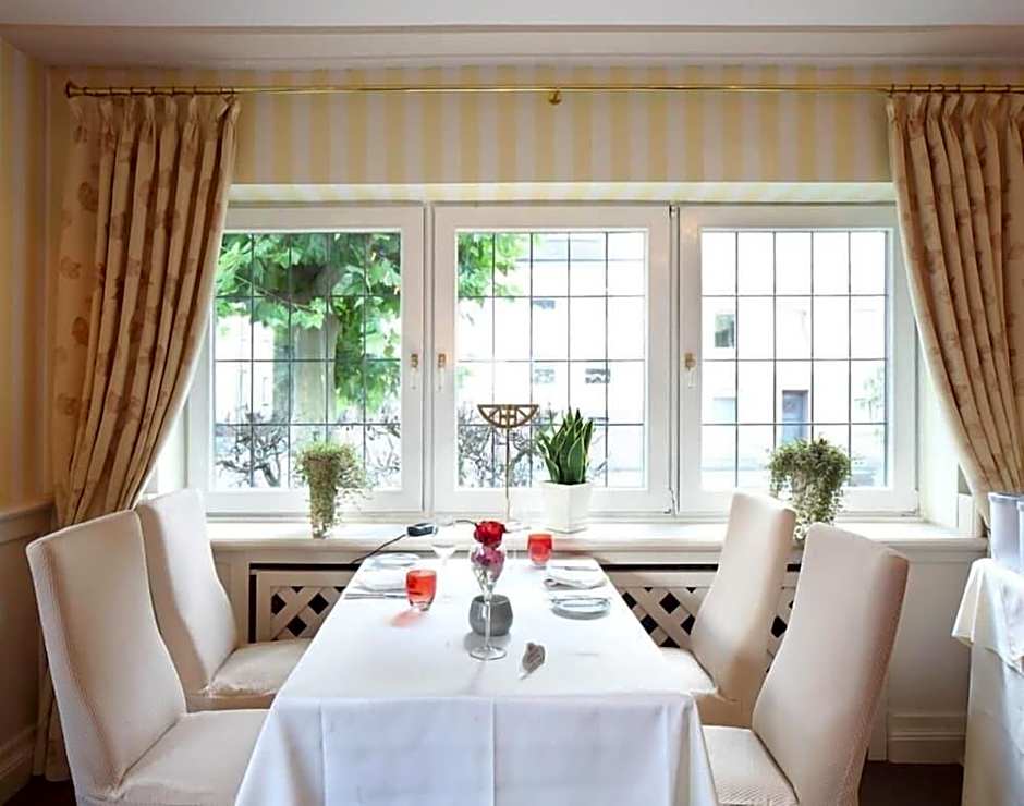 Hotel & Restaurant Menge