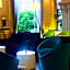 M - Regency Hotel