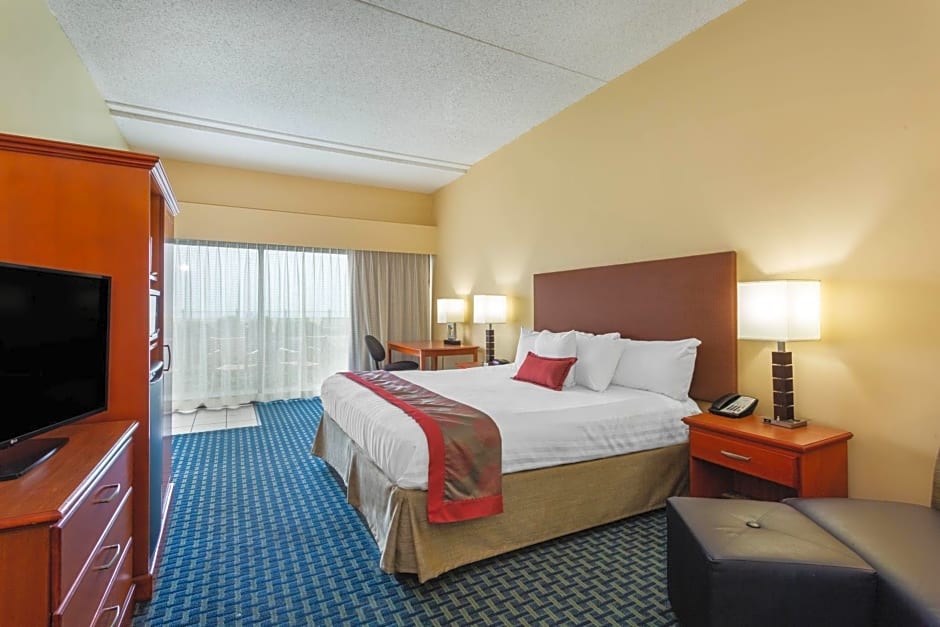 Ramada Plaza by Wyndham Virginia Beach