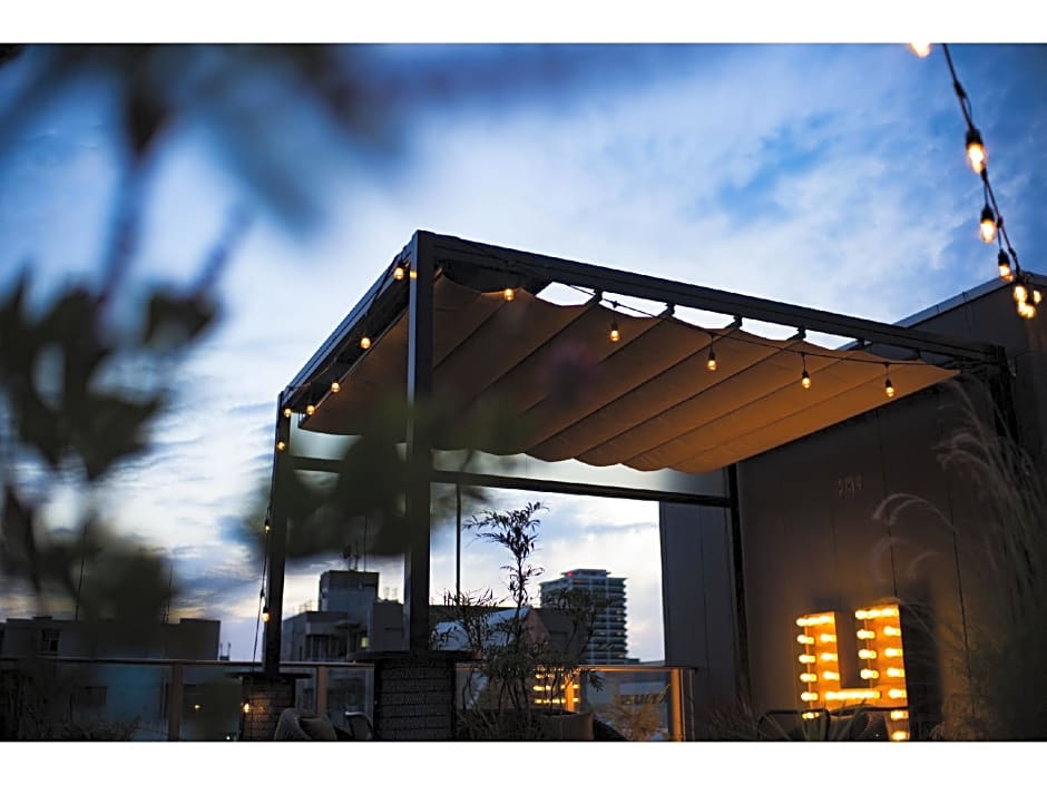 H Hotel