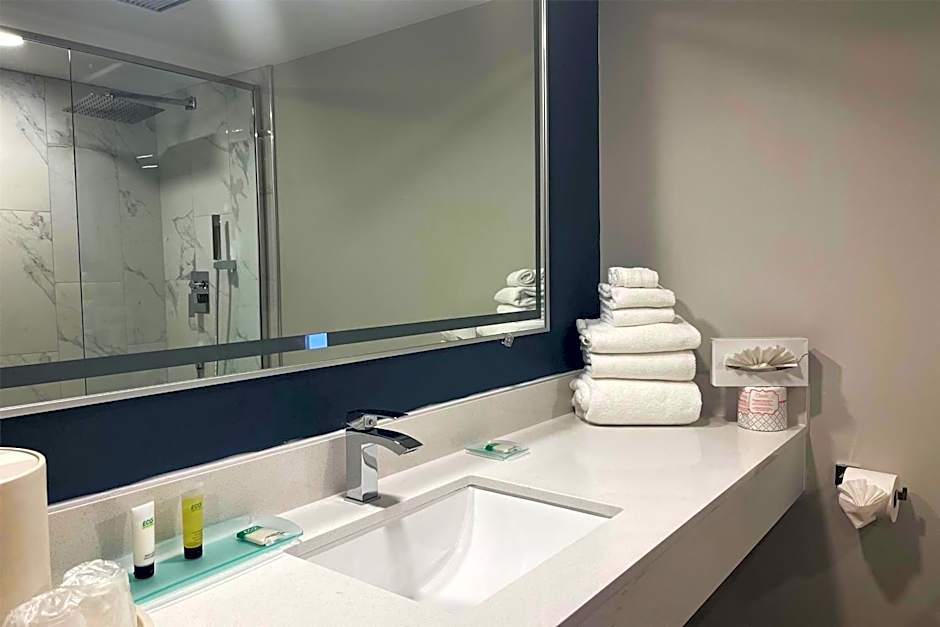 Chateau Hotel and Conference Center