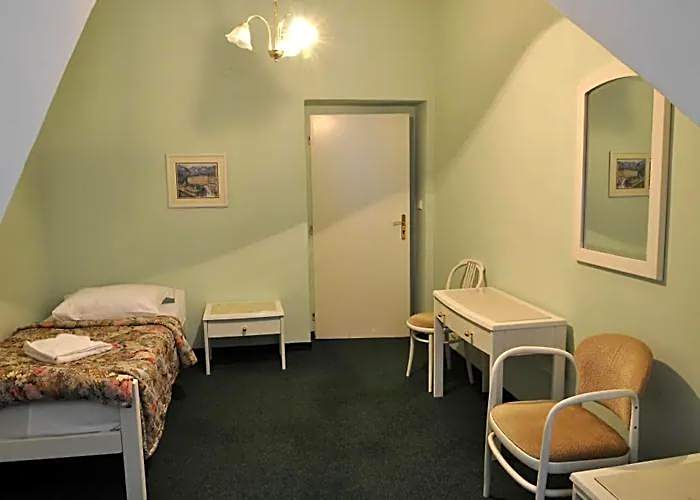 Hotel Ester