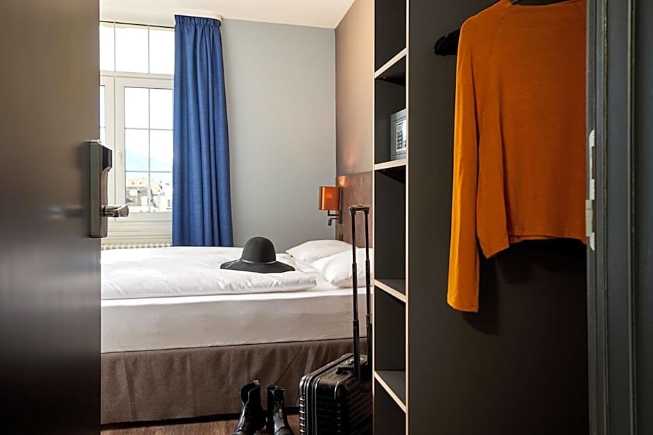The HEY HOTEL