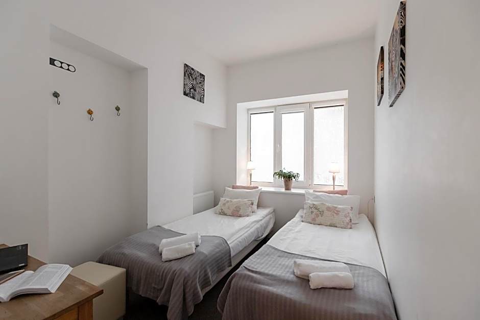 Photo 1 of 8 of Economy 2 Beds