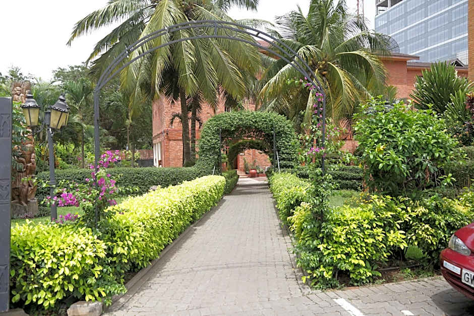 Coconut Grove Regency Hotel
