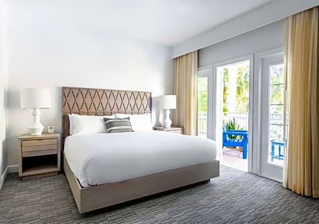 One-Bedroom Queen Suite Garden View - Disability Access