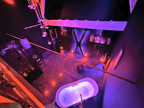 Loveroom de luxe - Thème 50 nuances de grey maison privative spa insolite