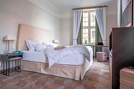 Superior Queen Room, Larger Guest room, 1 Queen