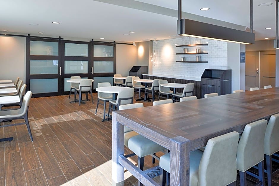 Residence Inn by Marriott Bakersfield West