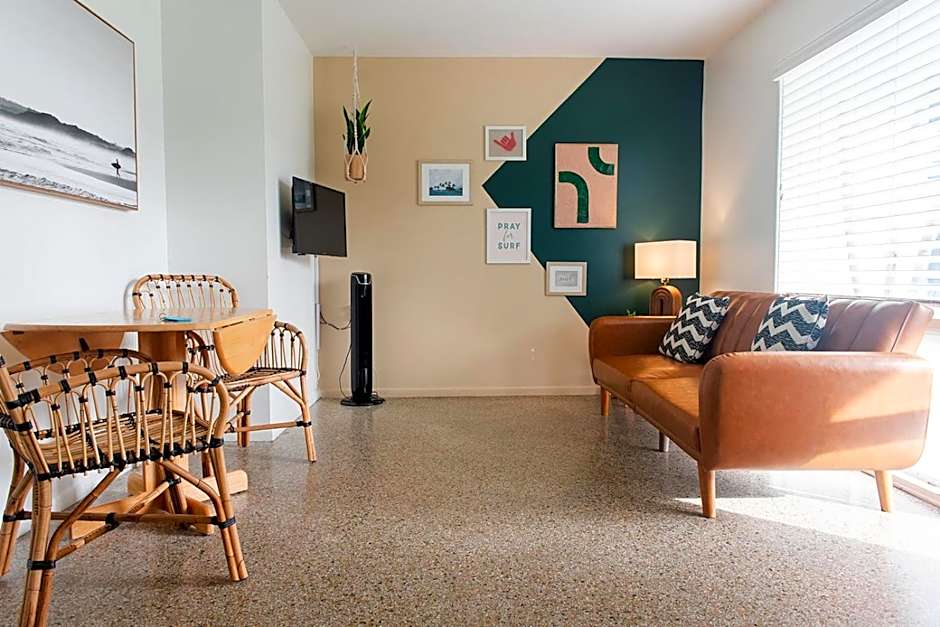 Seaspray Surf Lodge	