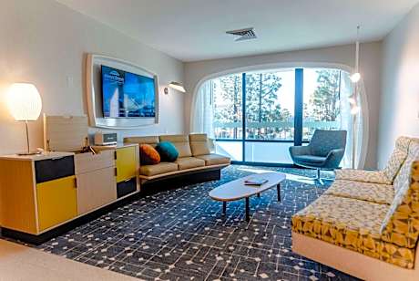 2 Queen Beds One-Bedroom  Suite Pool View Building 2 Non-Smoking