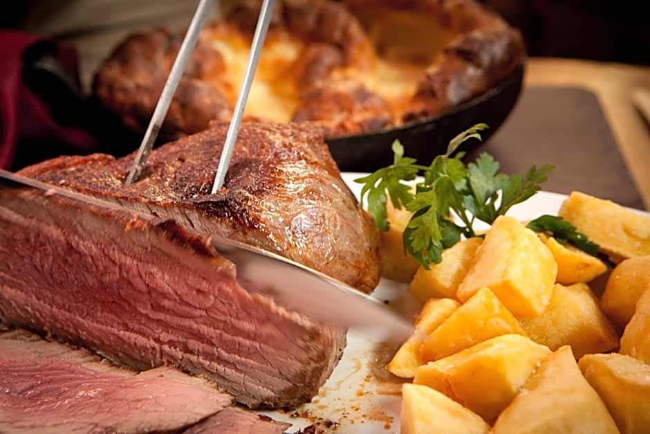 The Lamplighter Dining ~ Rooms