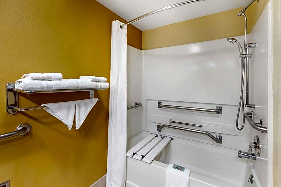 Best Western Kiva Inn