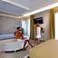 White Suite & Apartments