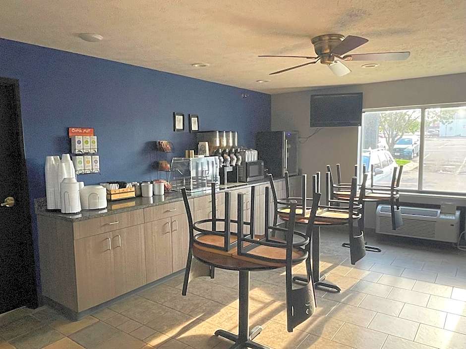 New Victorian Inn & Suites Lincoln