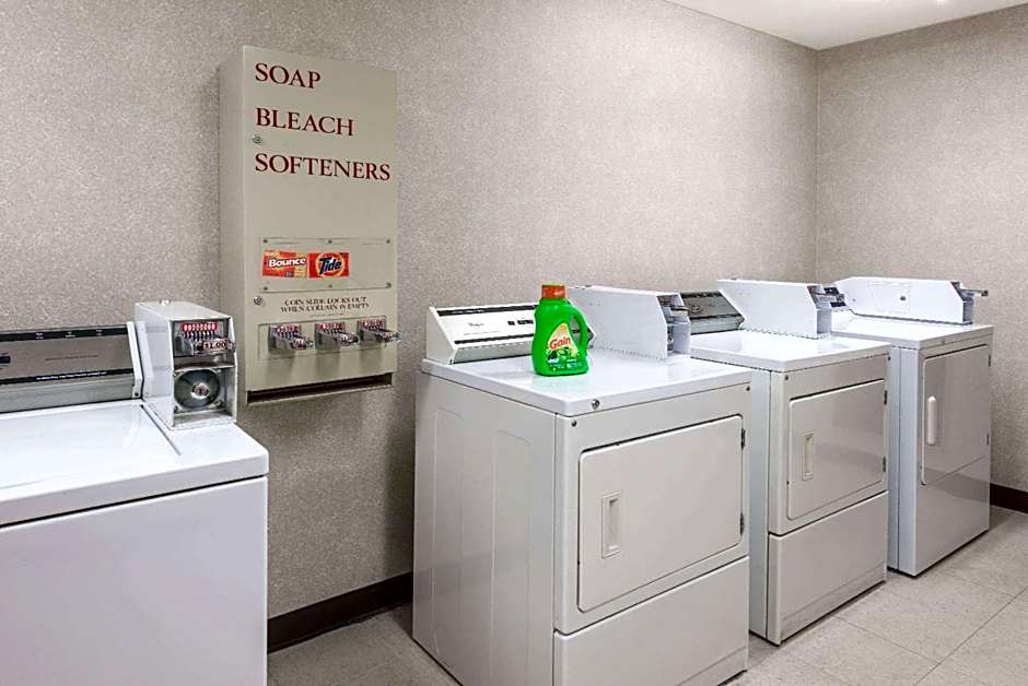 Wingate by Wyndham Indianapolis Airport-Rockville Rd.