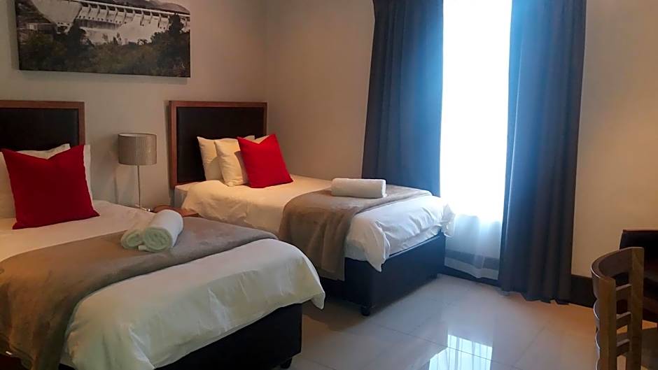 Clanwilliam Hotel
