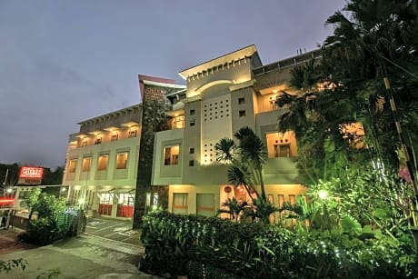 The Cherry Homes Hotel & Residence