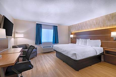 King Room with Bath Tub - Disability Access/Non-Smoking