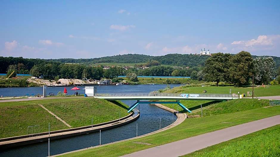 Hotel Kolna - darmowy parking, basen w cenie
