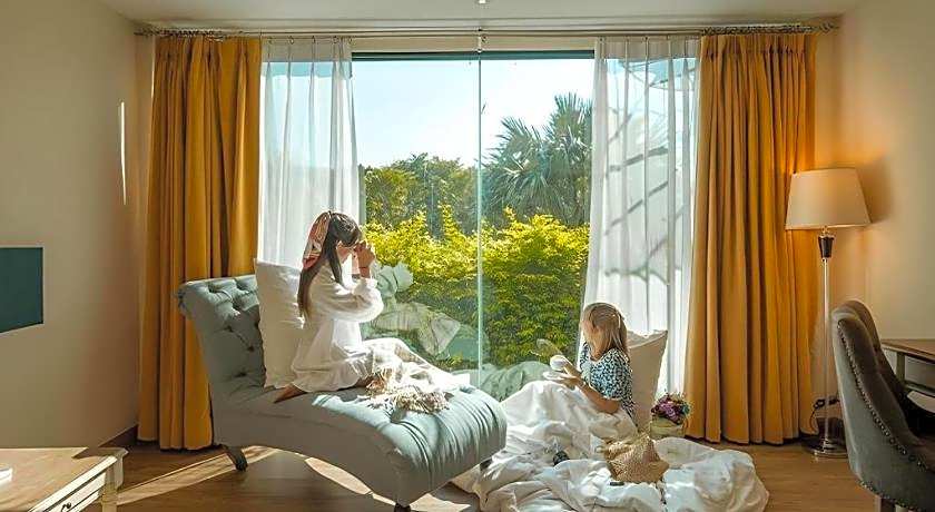 Verona Boutique Hotel - The Verona Co., Ltd