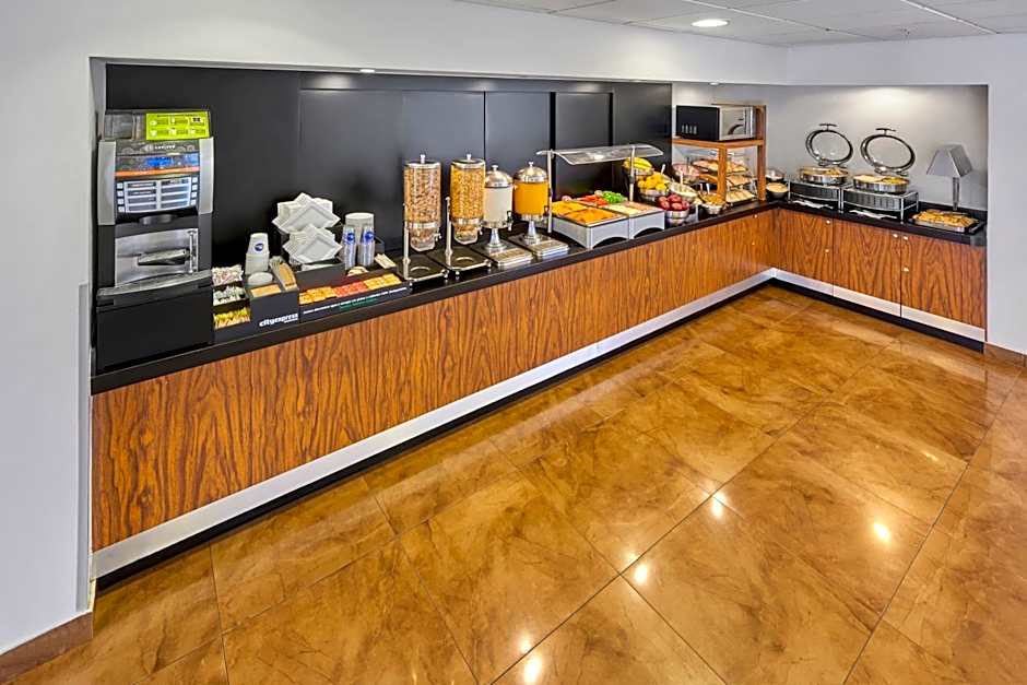 City Express by Marriott Querétaro Juríca