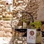 Hotel Colonial Zaci by GuruHotel