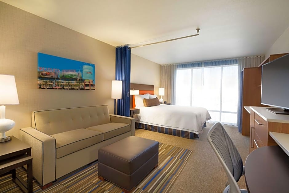 Home2 Suites by Hilton Phoenix Glendale-Westgate