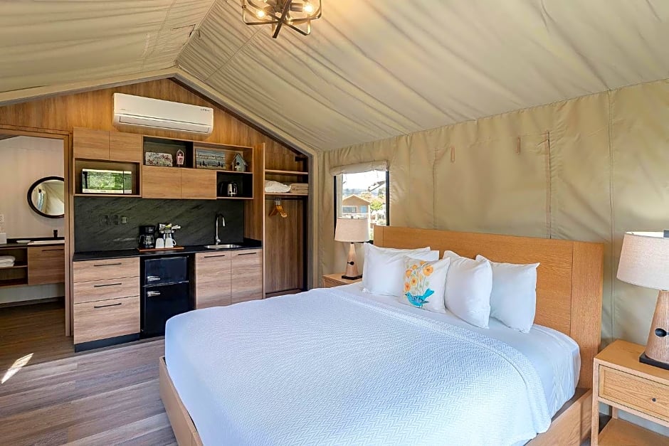 Carmel River Inn