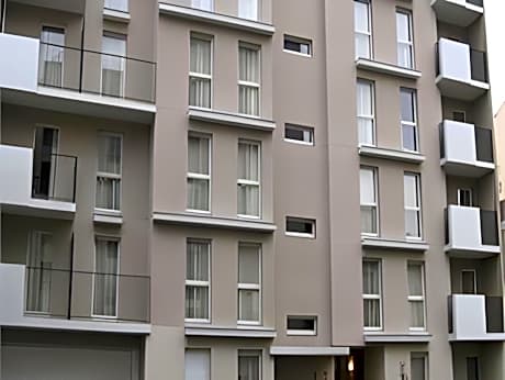 Sejours and  Affaires Paris-Malakoff