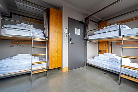 Economy Quadruple Room with Shared Bathroom
