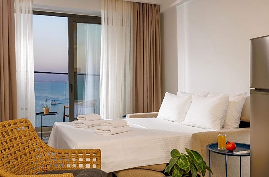 Soho SeaFront Suites