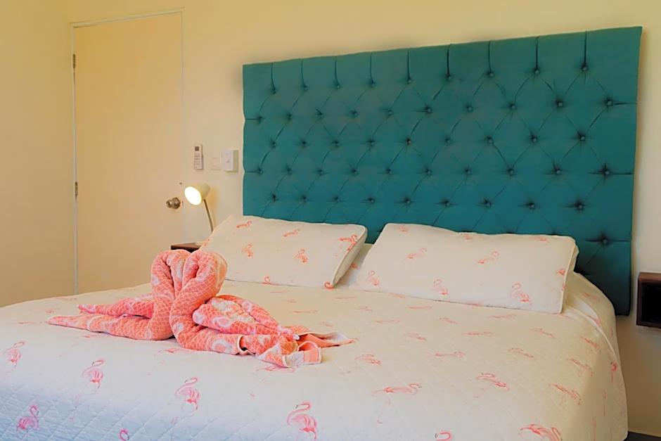 Hotel Flamingos Inn