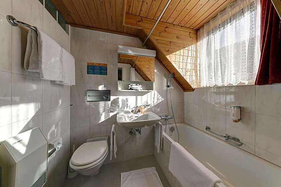 Hotel Schweizerhof Sta Maria