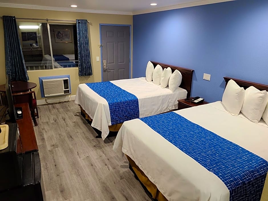 Travelodge by Wyndham Clearlake