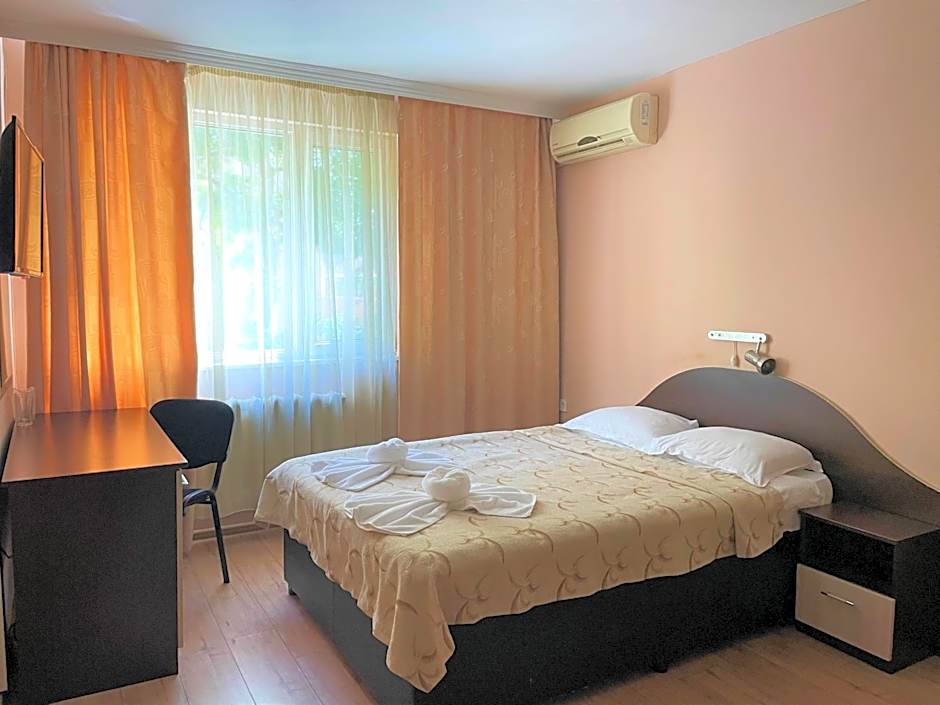 Family Hotel Central