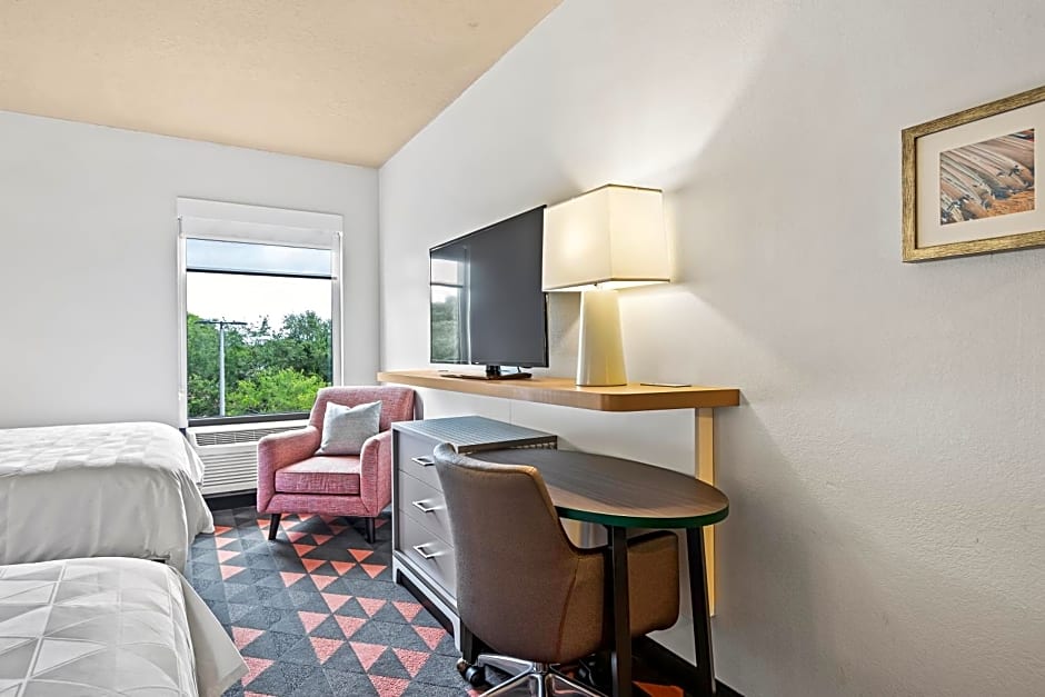 Holiday Inn St. Petersburg West By IHG