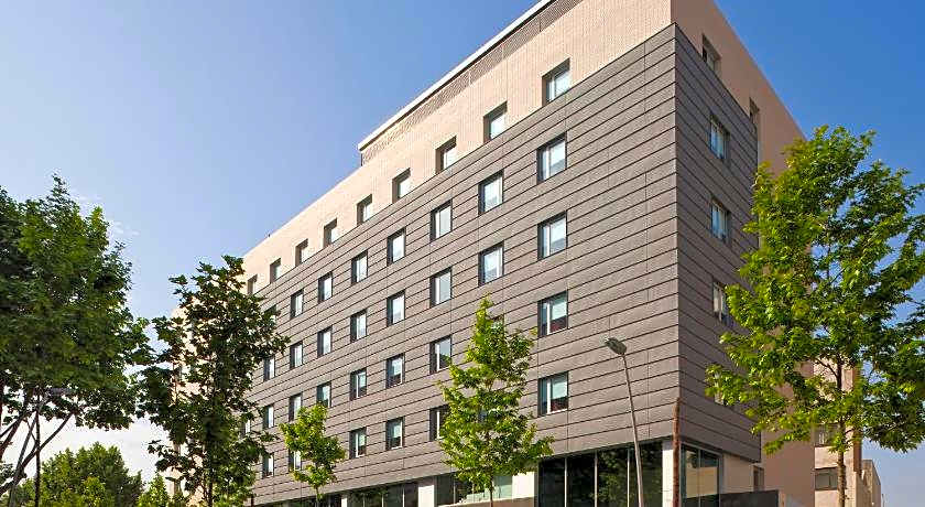 ibis Barcelona Pza Glories 22