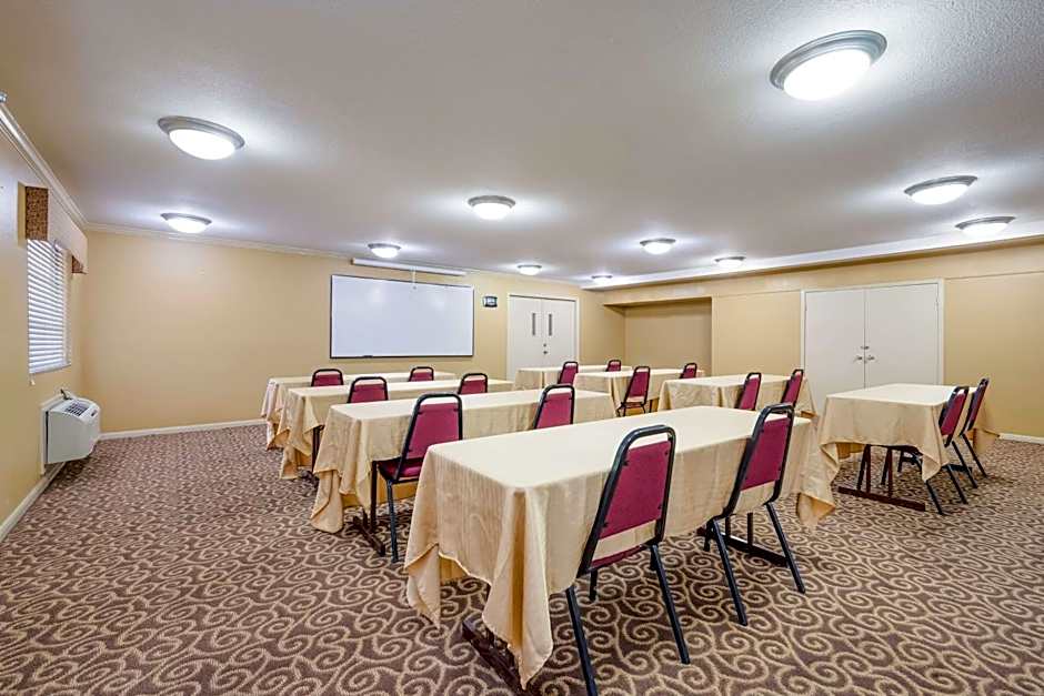 SureStay Hotel by Best Western Deer Park